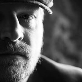 Milan Lauritzen, Designer/Photographer/Videographer